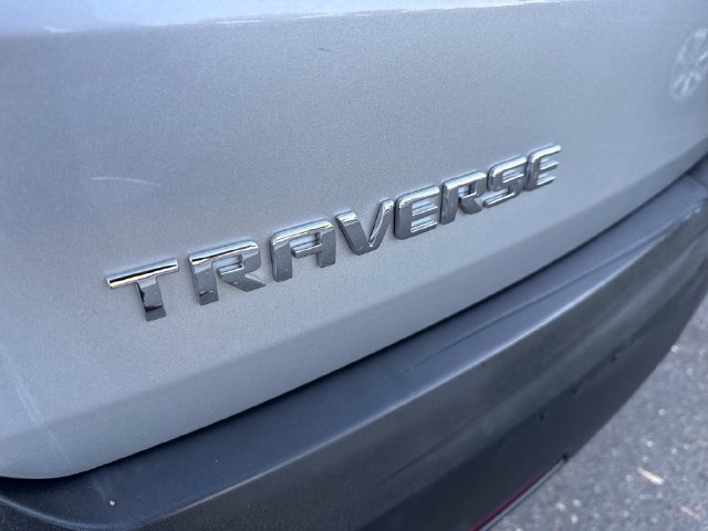 Certified 2022 Chevrolet Traverse LS FWD image 31