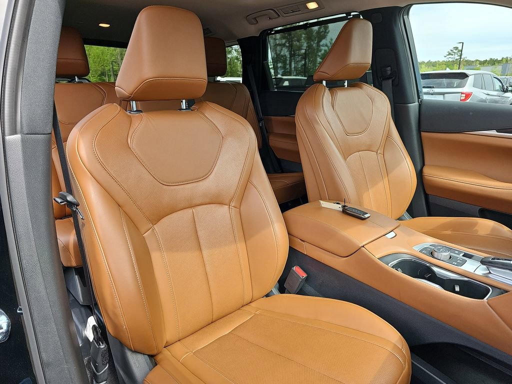 Used 2025 INFINITI QX60 Sensory image 13