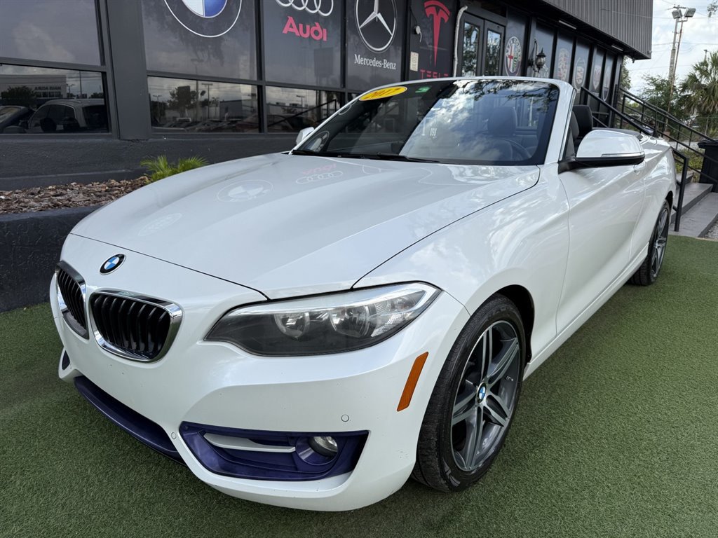 Used 2017 BMW 230i Convertible RWD image 1