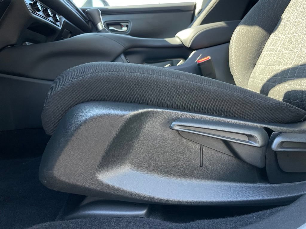 Certified 2026 Honda HR-V LX image 24