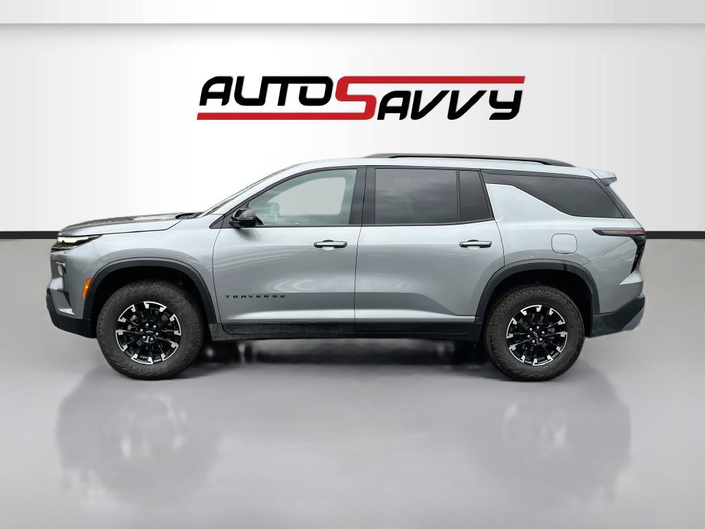 Used 2025 Chevrolet Traverse Z71 w/ Driver Confidence Package AWD/4WD image 4