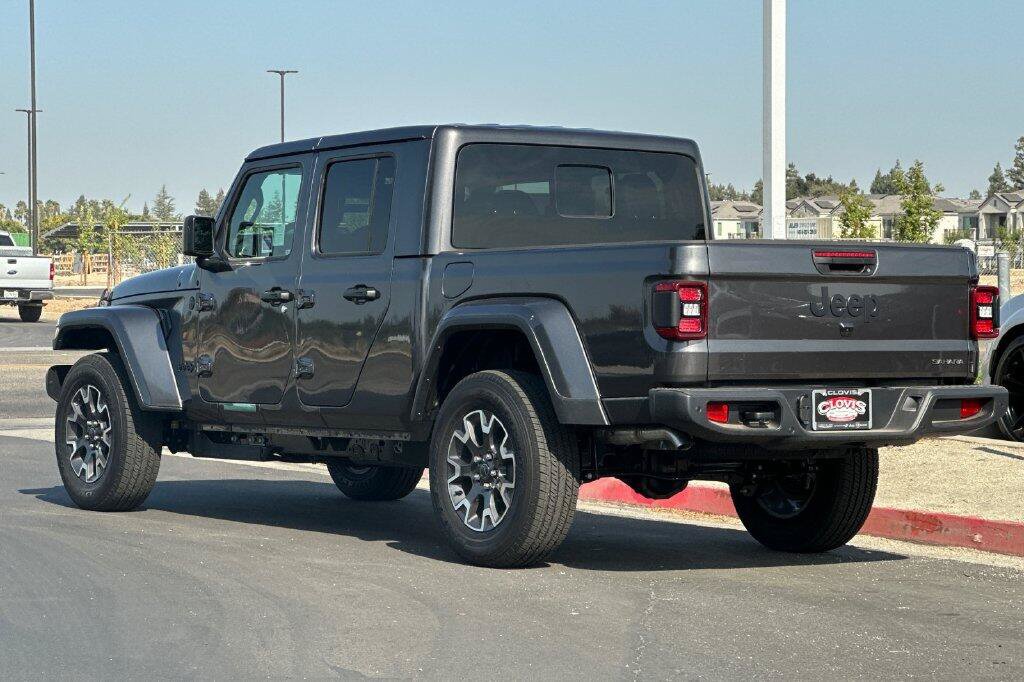 New 2026 Jeep Gladiator Sport AWD/4WD image 6