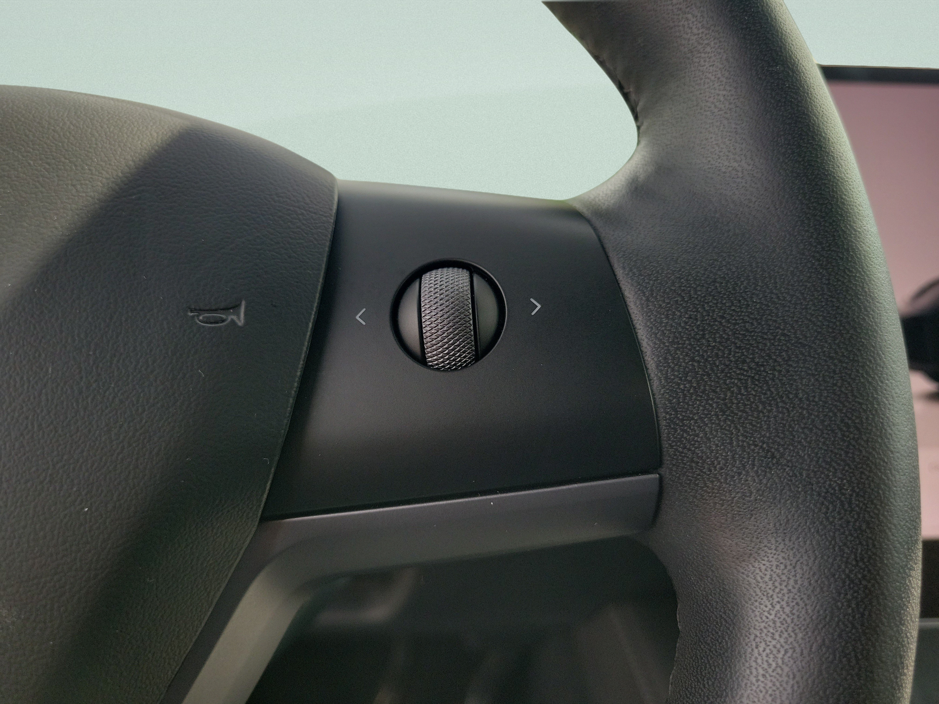 Used 2024 Tesla Model Y Long Range RWD image 26