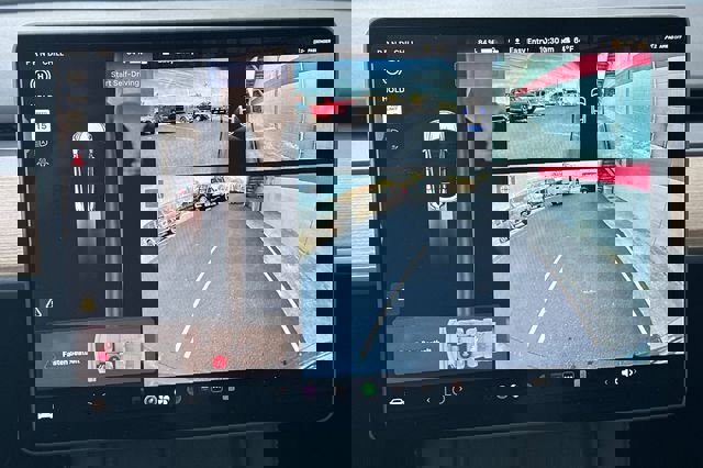 Used 2025 Tesla Model Y Long Range image 25