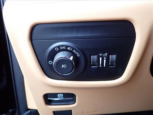 Used 2023 Jeep Grand Cherokee L Summit image 21