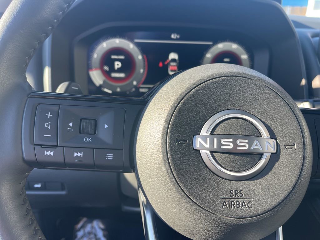 Used 2024 Nissan Rogue Platinum w/ Platinum Premium Package image 19