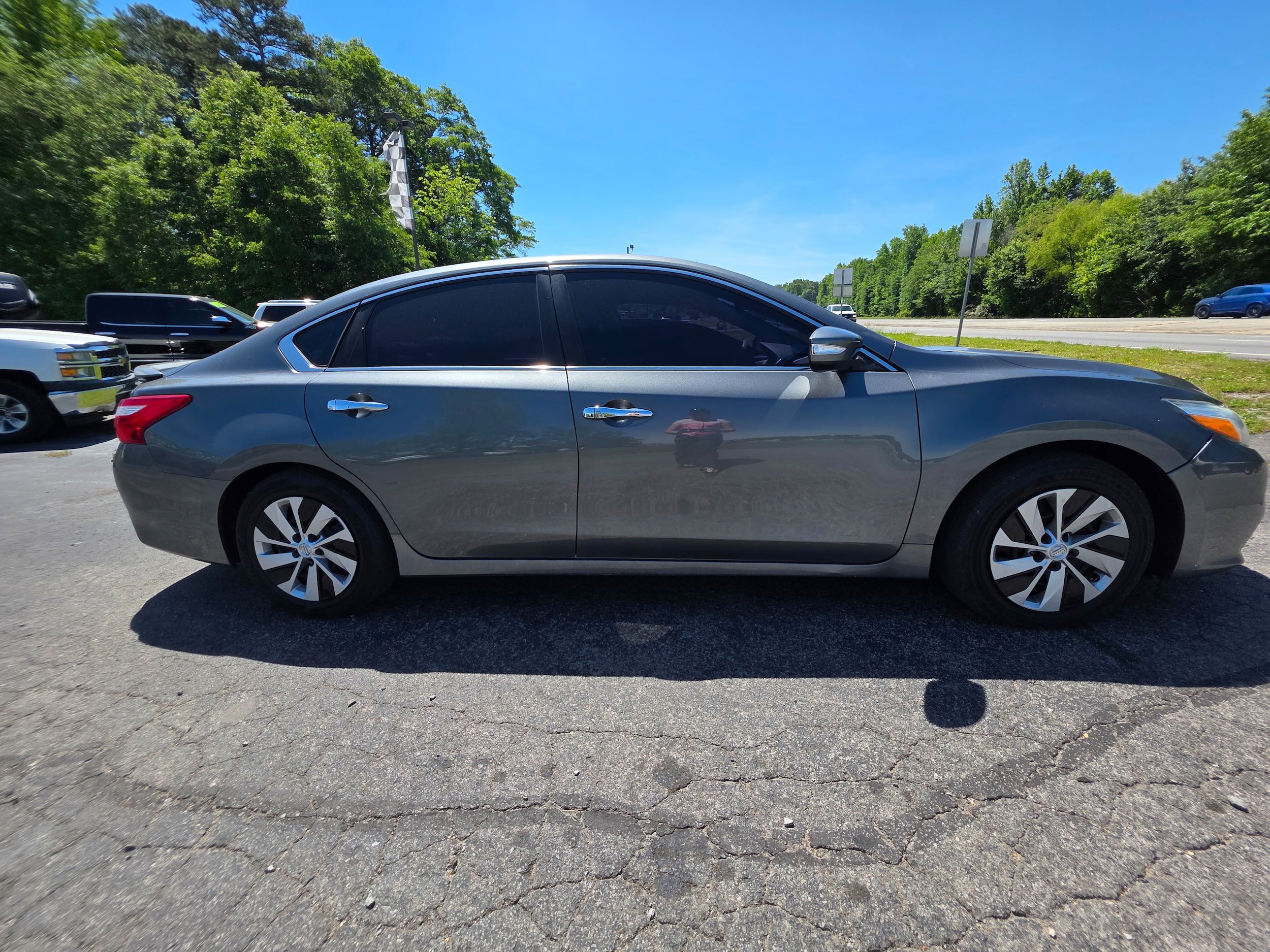 Used 2017 Nissan Altima 2.5 SL FWD image 4