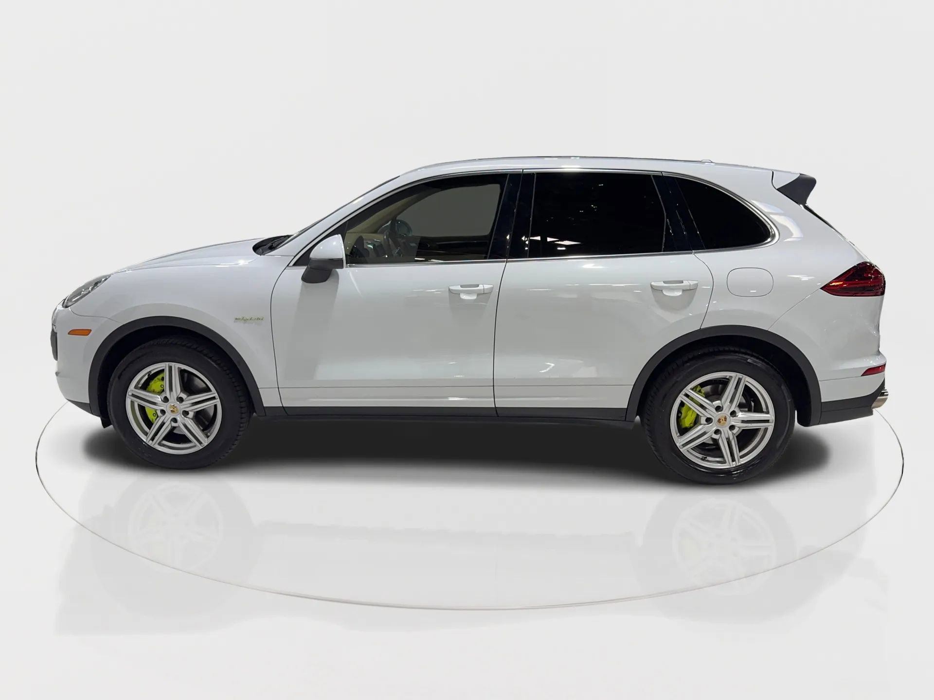 Used 2015 Porsche Cayenne S w/ Premium Package image 7