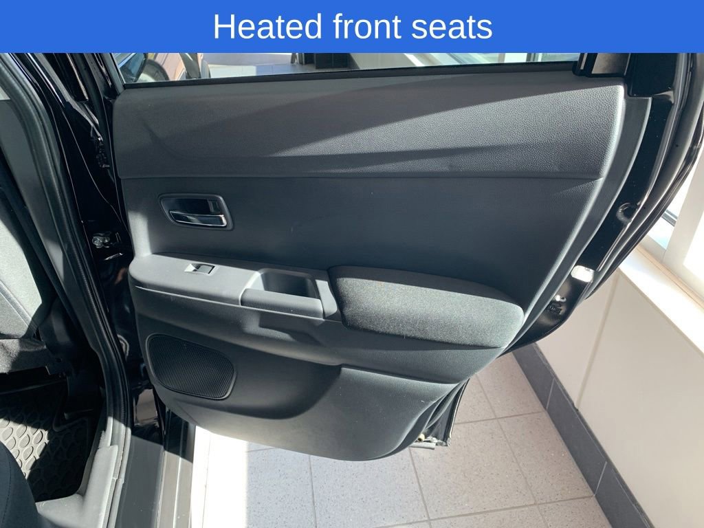 Used 2024 Mitsubishi Outlander Sport LE AWD/4WD image 14