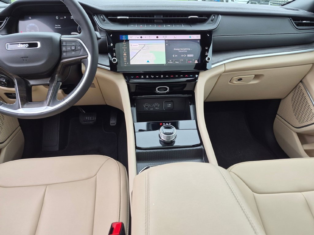 New 2026 Jeep Grand Cherokee Limited RWD image 24