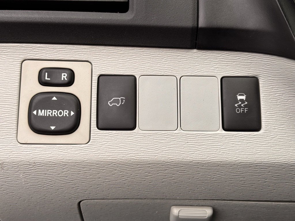 Used 2013 Toyota Venza XLE image 14