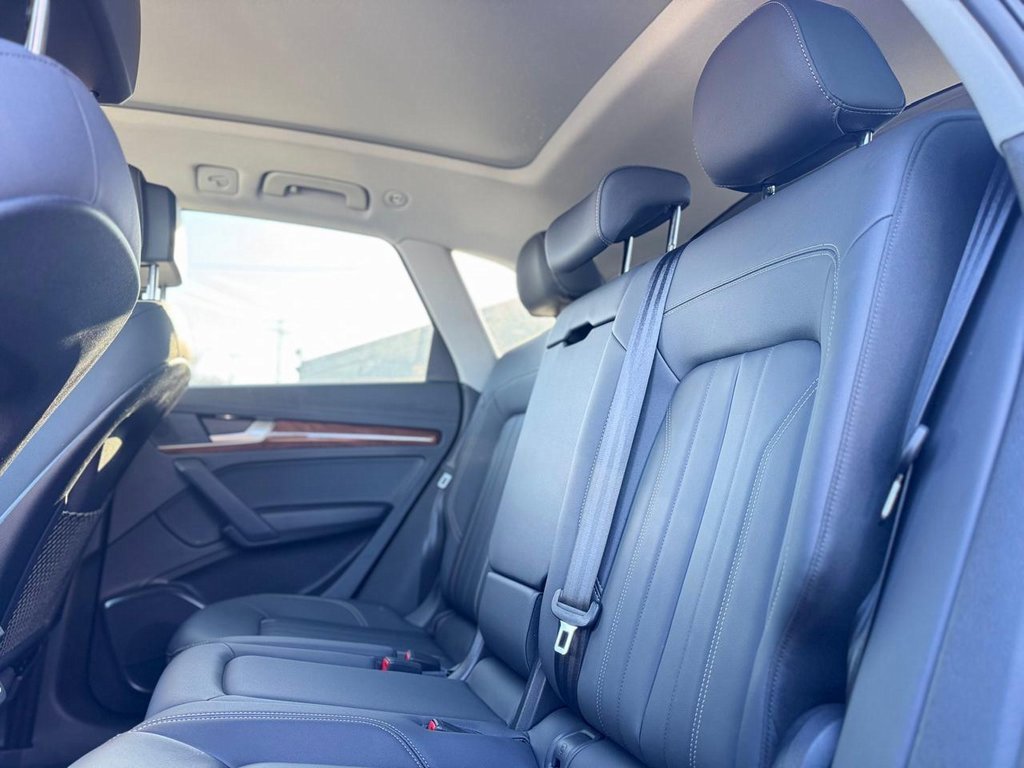 Used 2023 Audi Q5 2.0T Premium w/ Convenience Package image 19