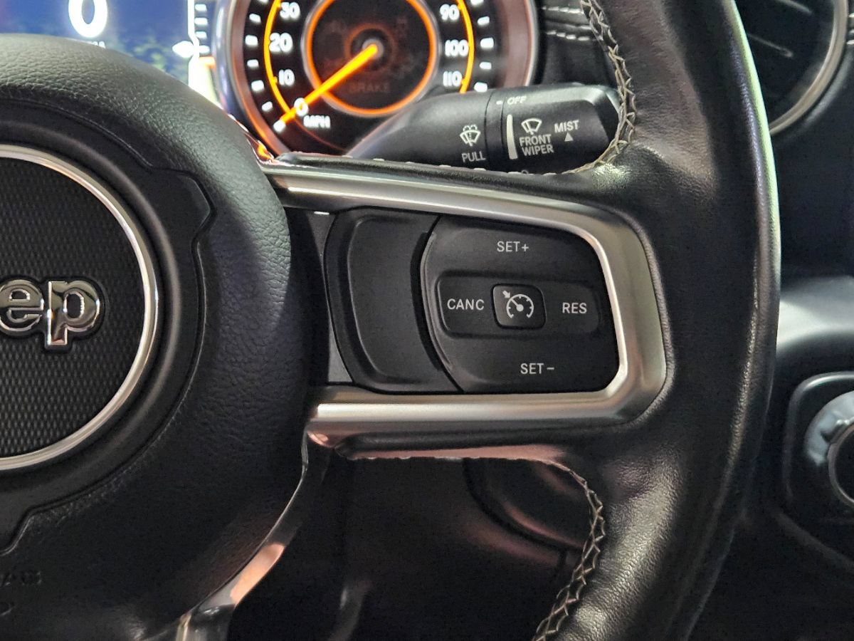 Used 2020 Jeep Gladiator Overland AWD/4WD image 44