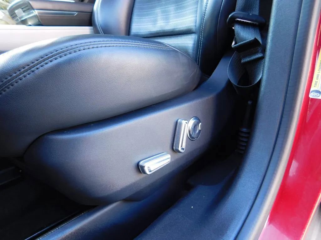 Used 2024 Lincoln Nautilus Reserve image 15