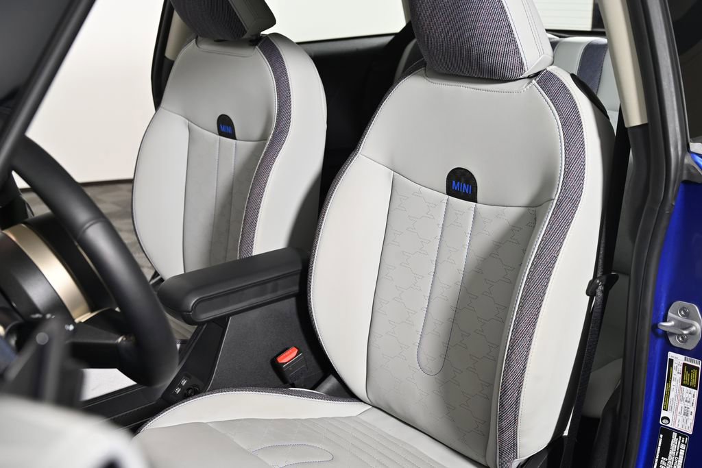 Certified 2025 MINI Cooper S image 24