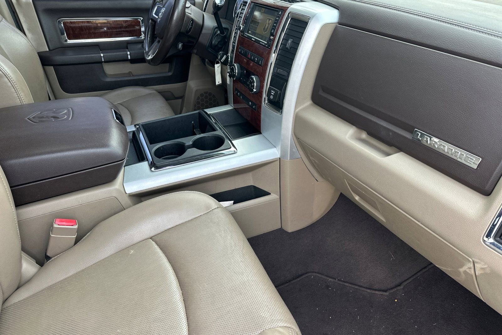 Used 2011 RAM 2500 Laramie w/ Protection Group image 18