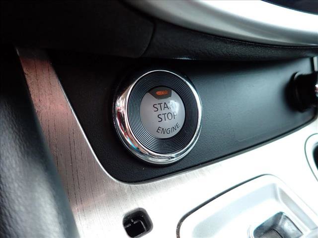 Used 2017 Nissan Murano S image 16