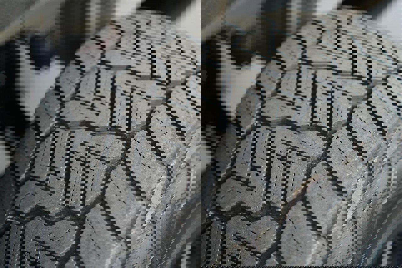 Used 2021 Chevrolet Silverado 1500 LT Trail Boss w/ Convenience Package II image 16