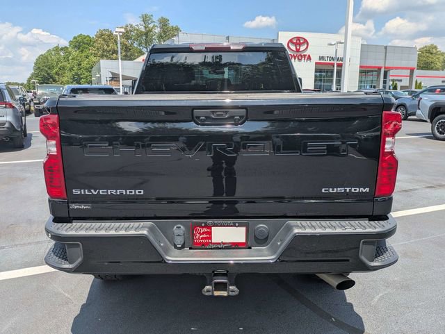 Used 2022 Chevrolet Silverado 2500 Custom w/ Custom Convenience Package AWD/4WD image 5