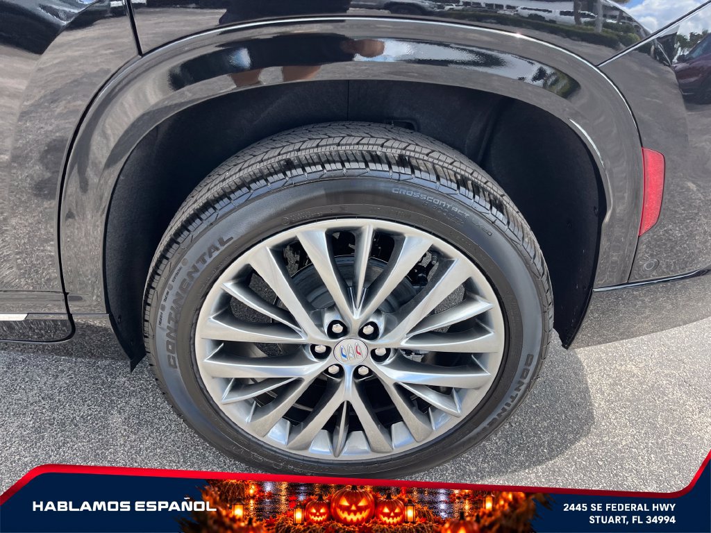 New 2026 Buick Enclave Avenir w/ Super Cruise Package FWD image 9