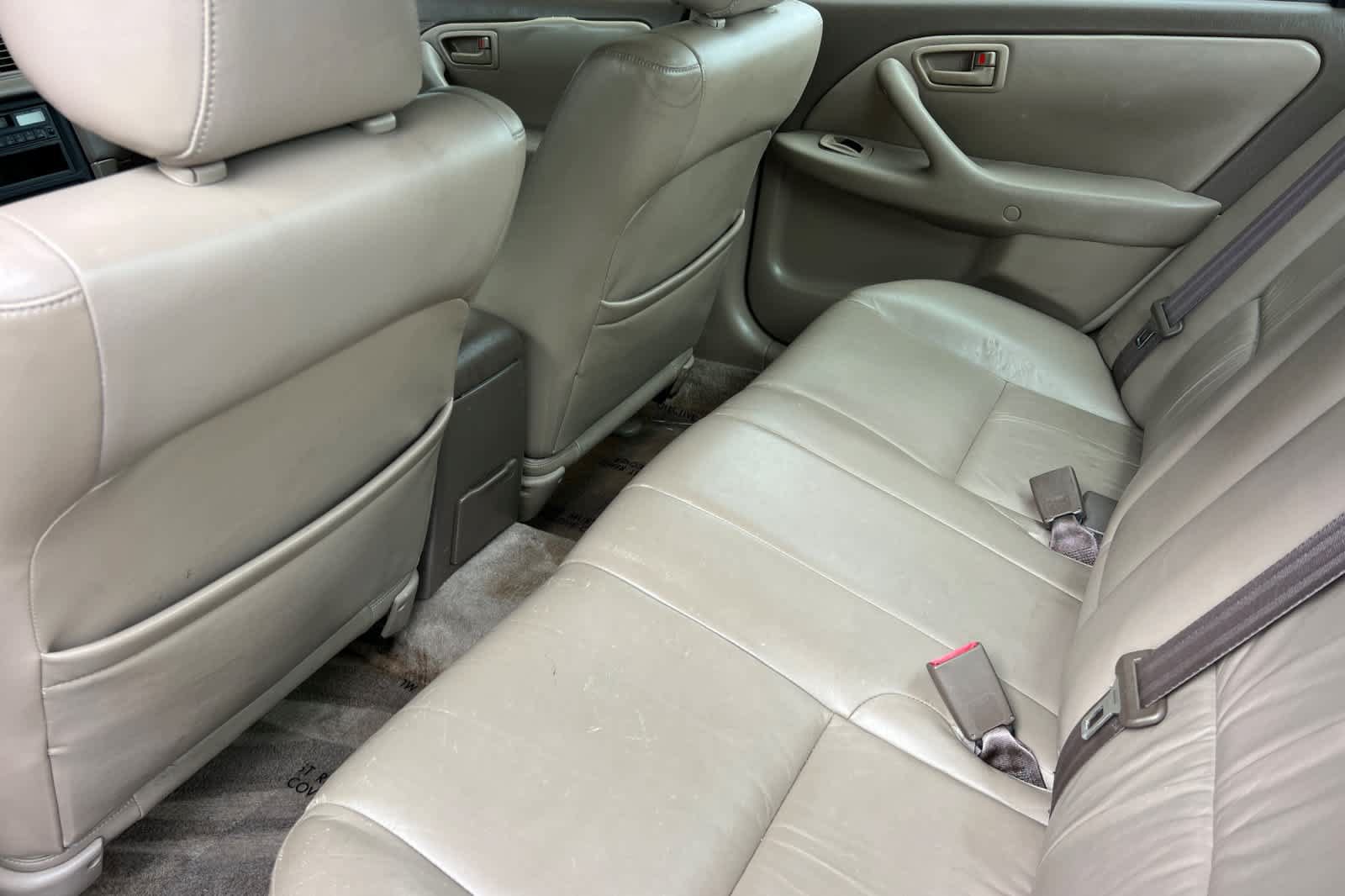 Used 1997 Toyota Camry LE FWD image 4