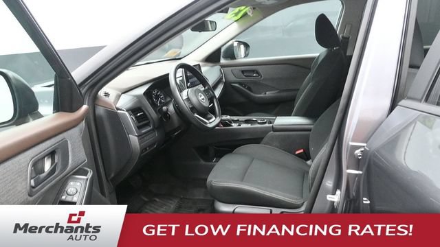 Used 2023 Nissan Rogue S AWD/4WD image 13