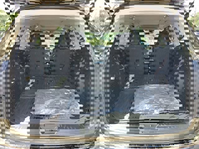 New 2025 Subaru Ascent Bronze Edition w/ Onyx Package image 9