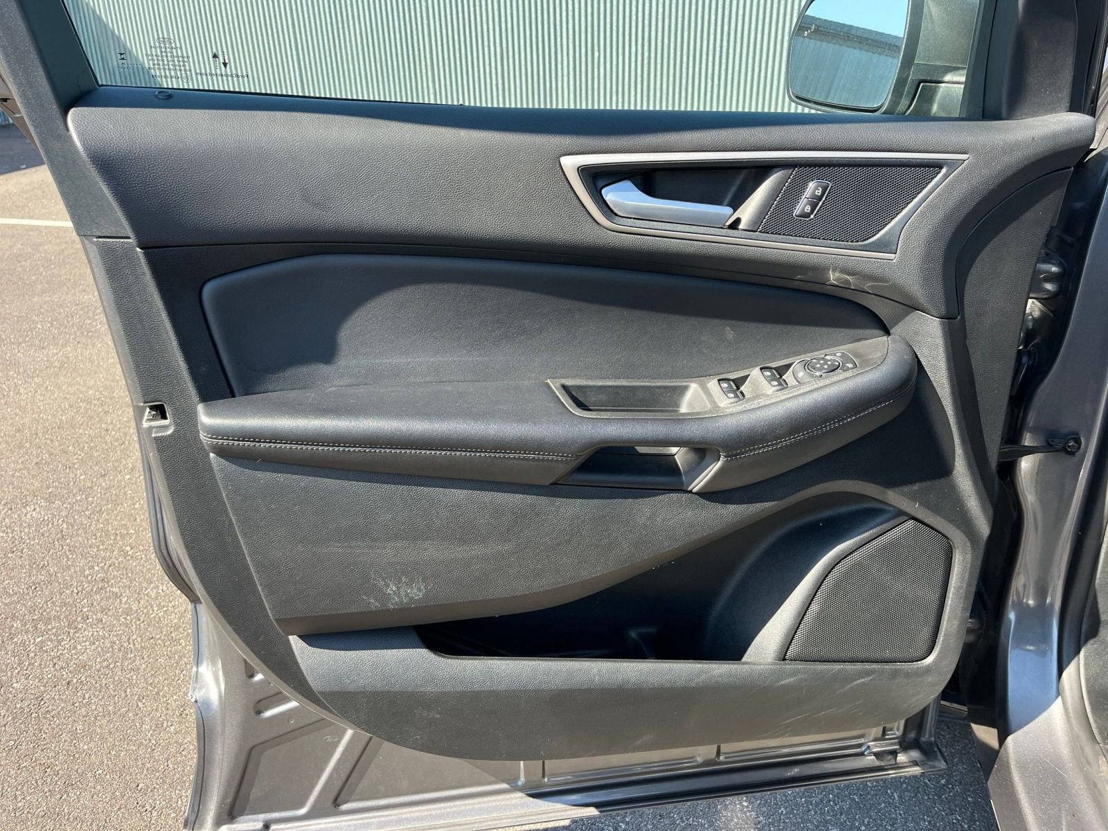 Used 2024 Ford Edge SEL image 20