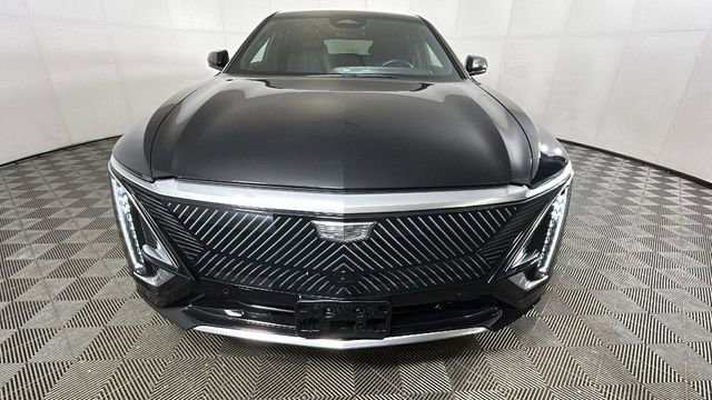 Used 2024 Cadillac Lyriq Luxury AWD/4WD image 8