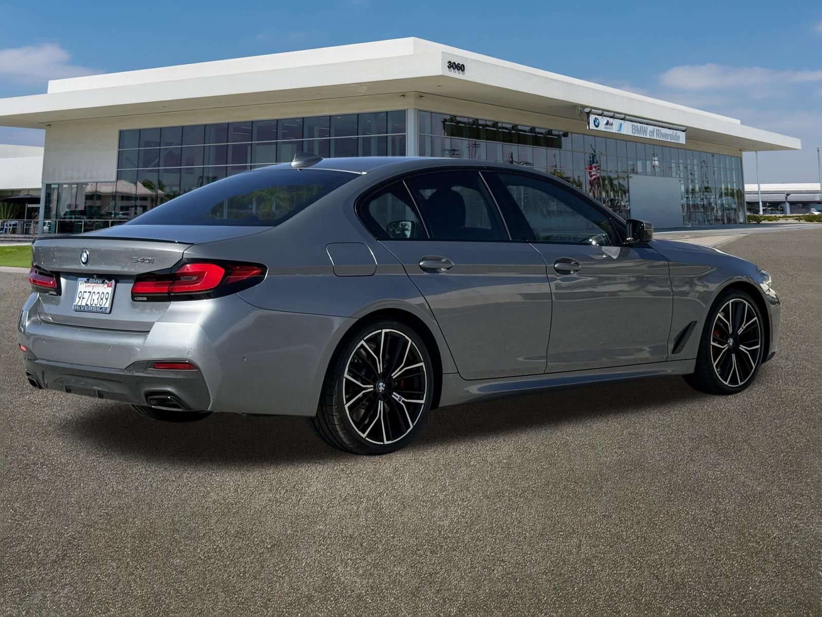 Used 2023 BMW 540i 540i w/ M Sport Package image 10