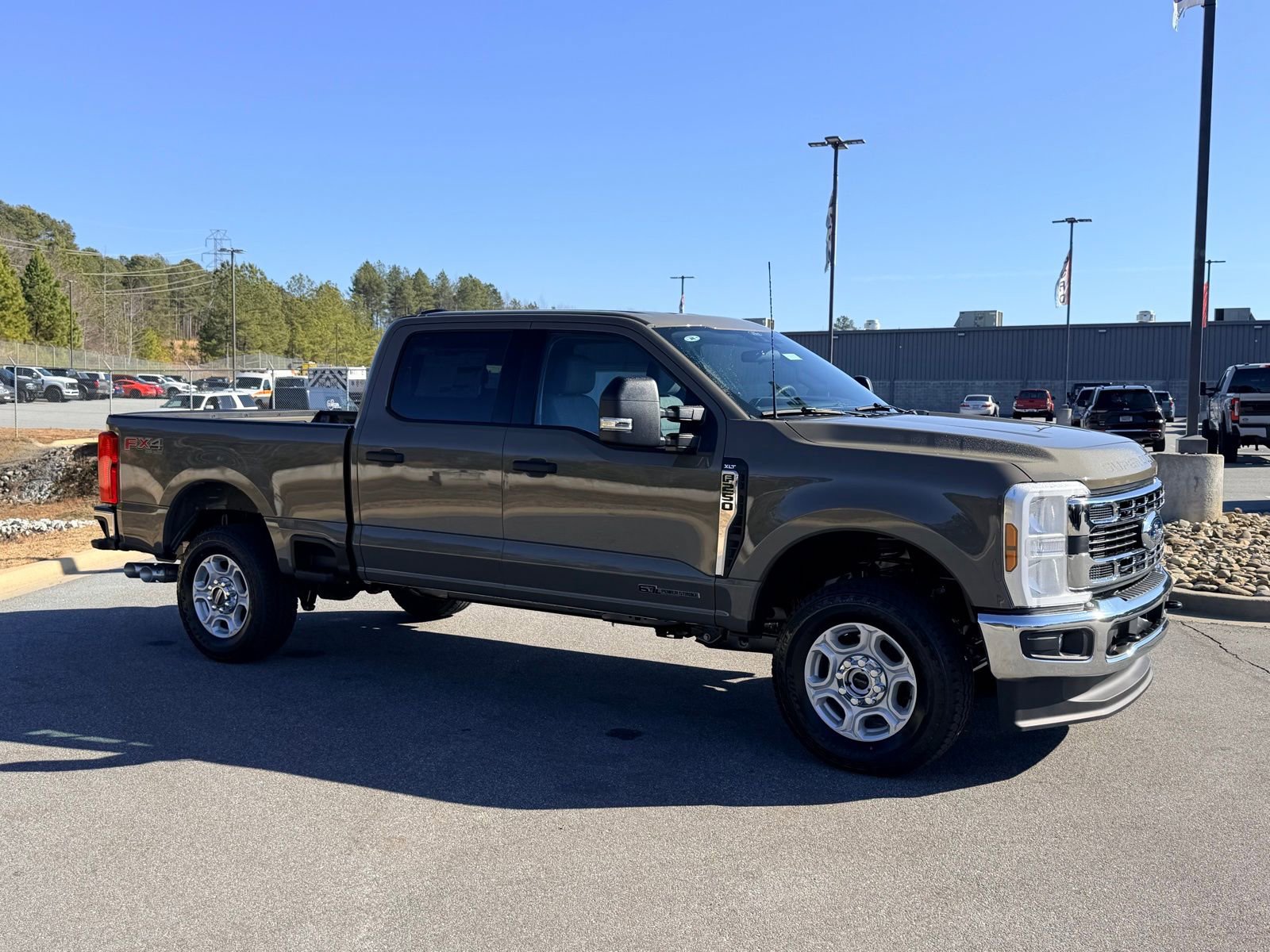 New 2026 Ford F250 XLT w/ FX4 Off-Road Package AWD/4WD image 12