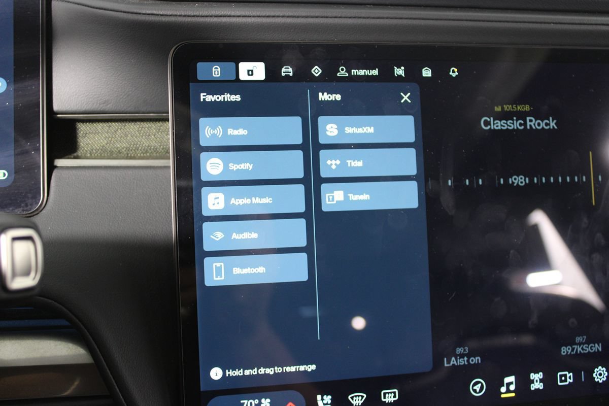 Used 2025 Rivian R1S Adventure Dual AWD/4WD image 20