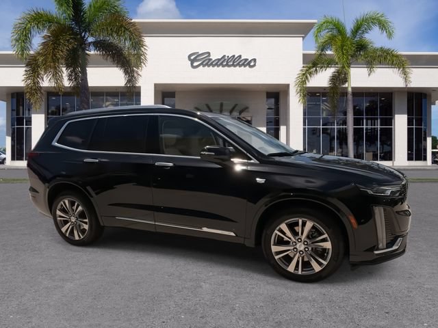 Certified 2023 Cadillac XT6 Premium Luxury FWD image 17
