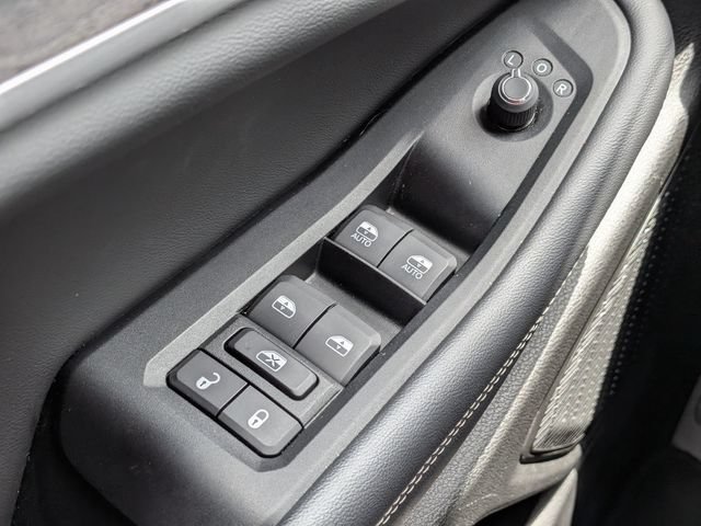 Used 2023 Jeep Grand Cherokee Limited AWD/4WD image 26