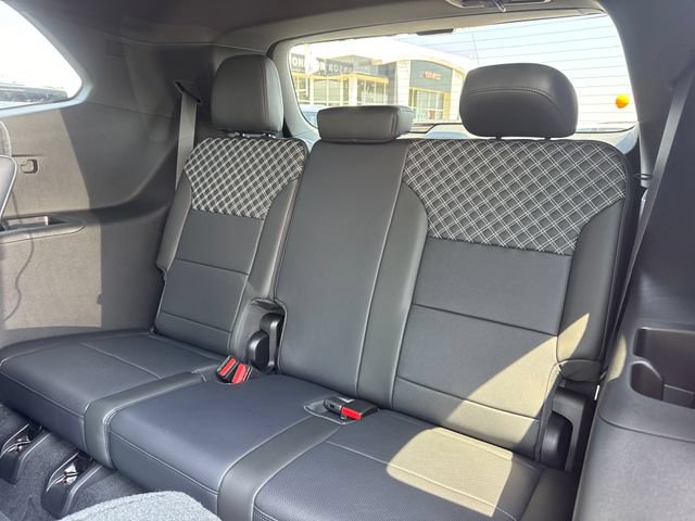 New 2027 GMC Acadia Denali FWD image 12