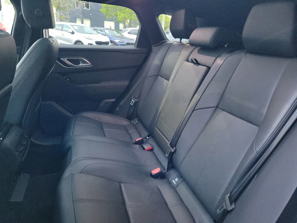 Used 2025 Land Rover Range Rover Velar Dynamic SE AWD/4WD image 16