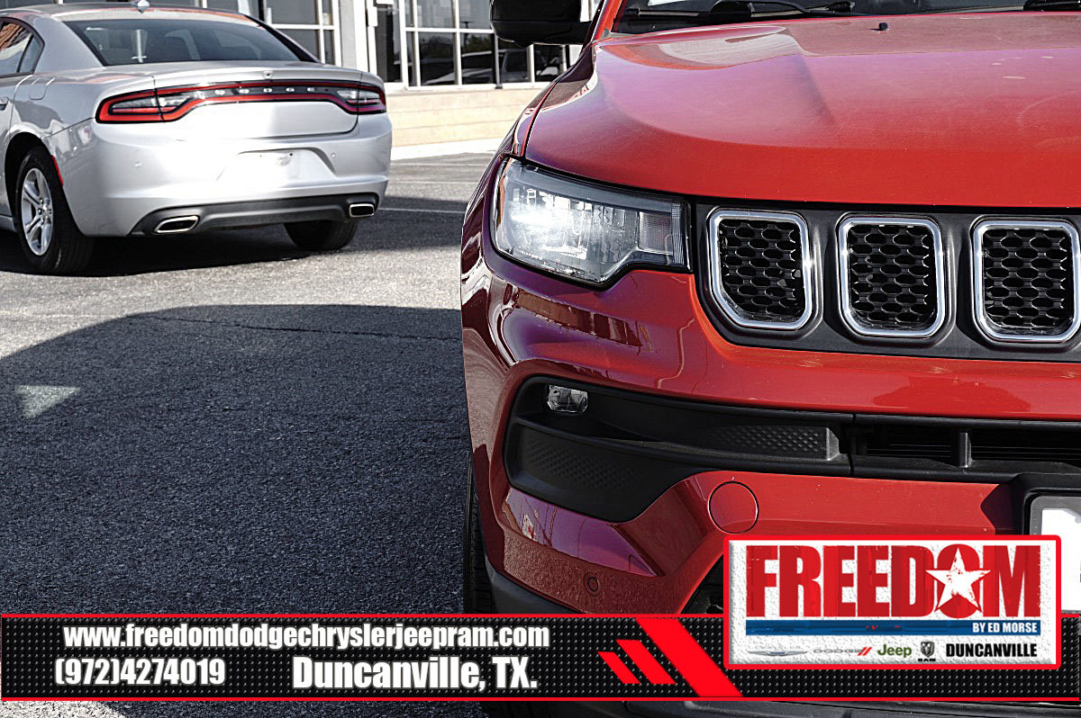 Used 2023 Jeep Compass Latitude w/ Convenience Group image 43