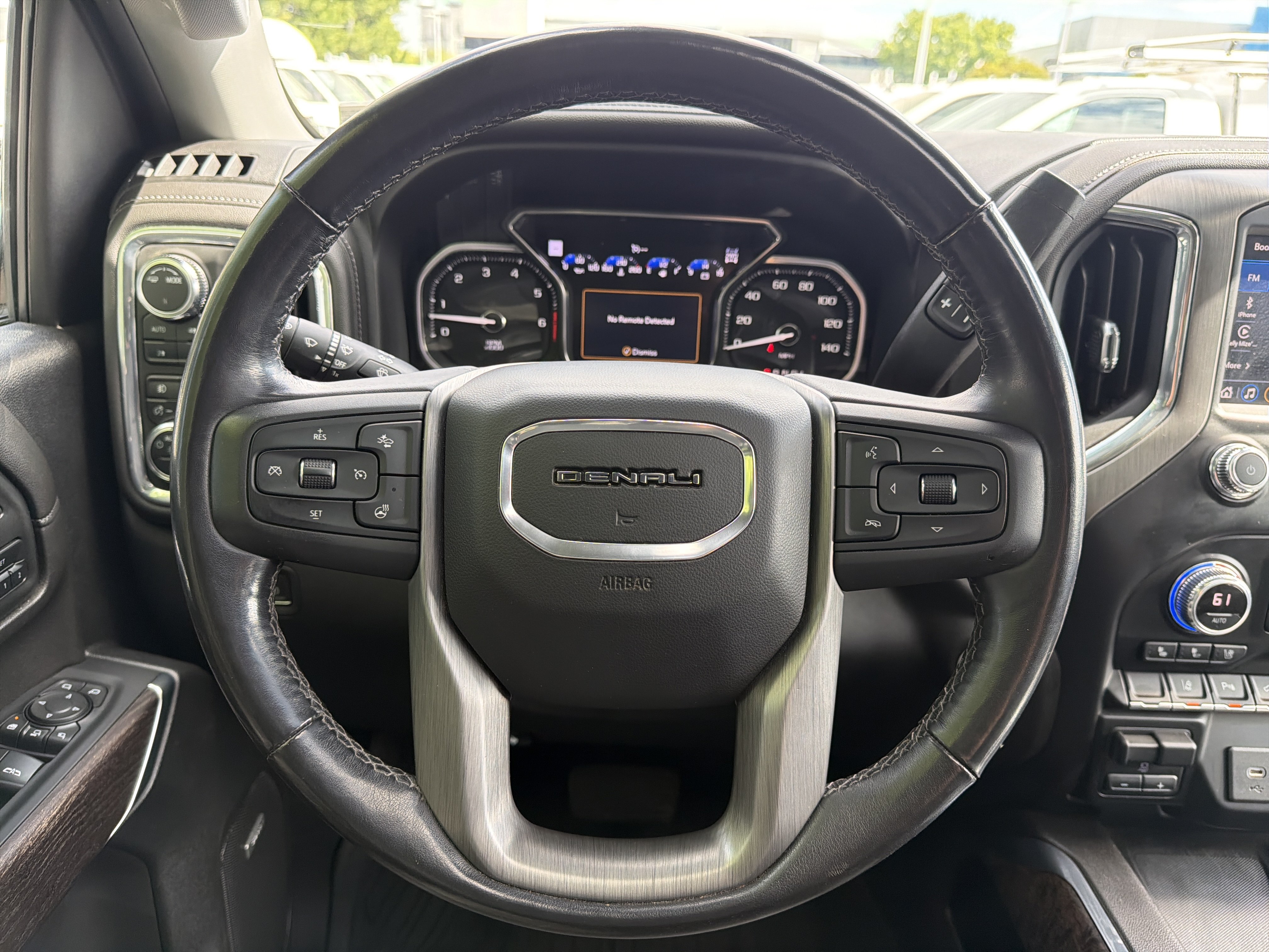 Used 2022 GMC Sierra 2500 Denali w/ Denali Ultimate Package AWD/4WD image 18