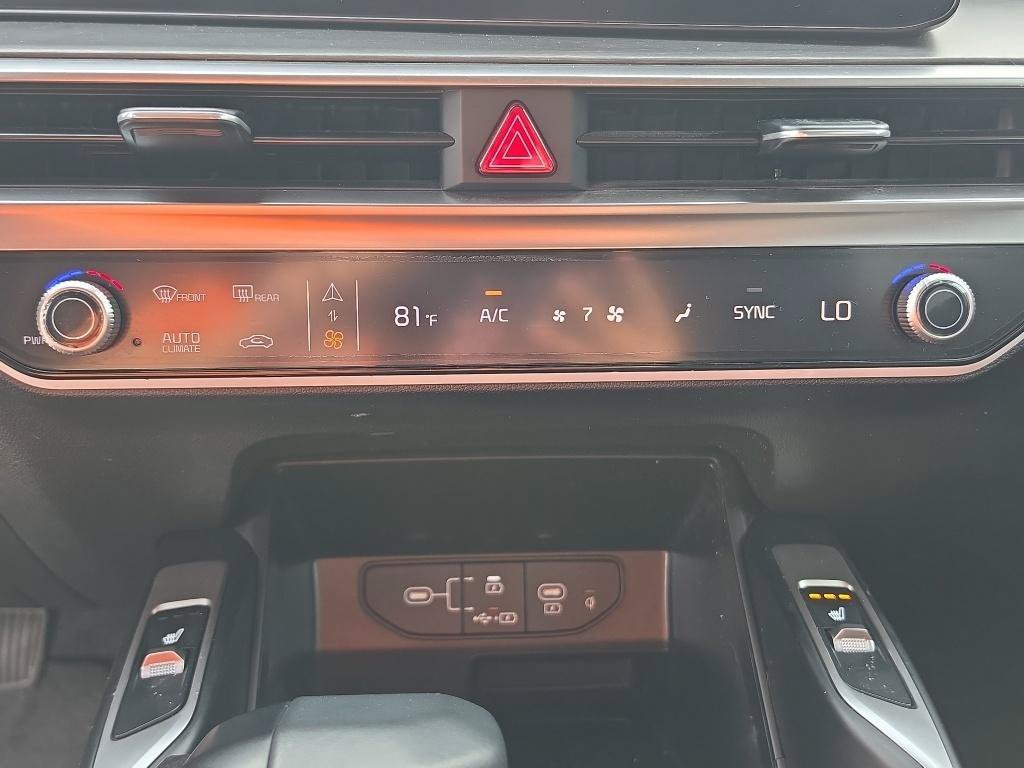 Used 2024 Kia Sorento X-Line EX AWD/4WD image 17