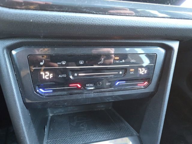 Used 2022 Volkswagen Tiguan SE image 16