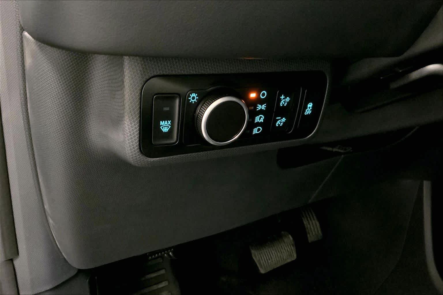 New 2026 Ford Mustang Mach-E Select RWD image 18