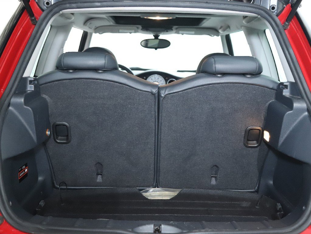 Used 2006 MINI Cooper Hardtop image 32