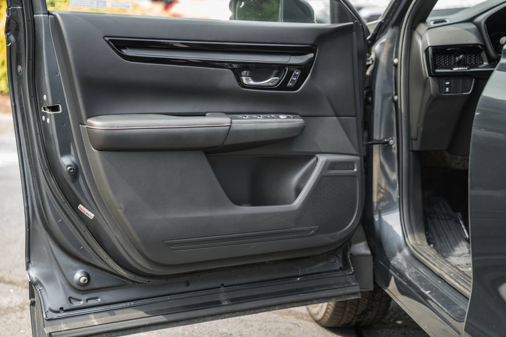 Used 2023 Honda CR-V Sport Touring image 43