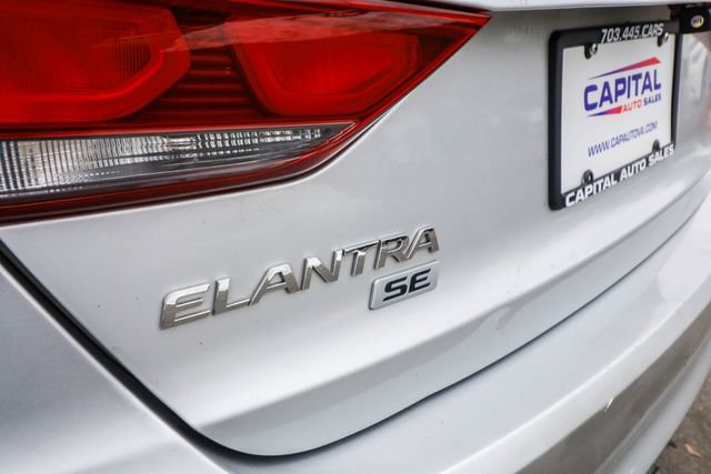 Used 2017 Hyundai Elantra SE image 18