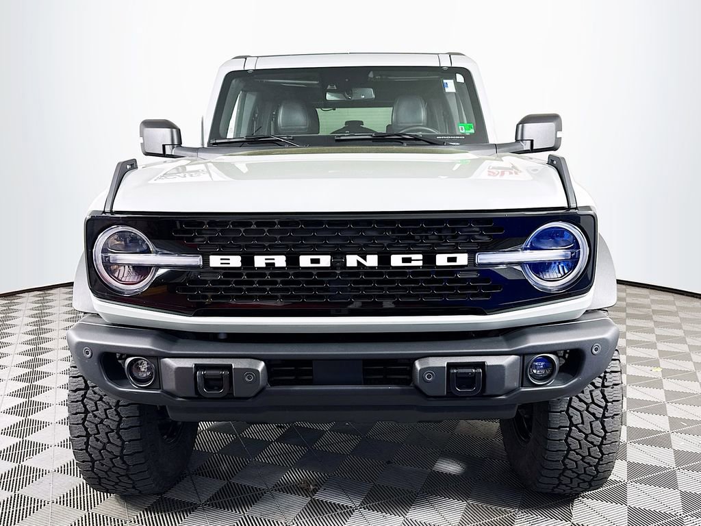 Used 2023 Ford Bronco Wildtrak image 2