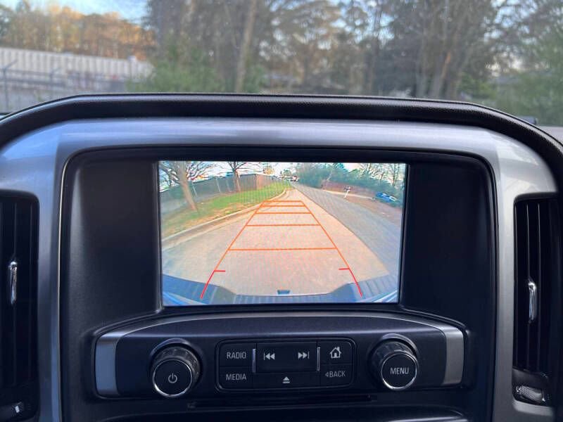 Used 2016 Chevrolet Silverado 2500 LTZ w/ LTZ Plus Package image 18