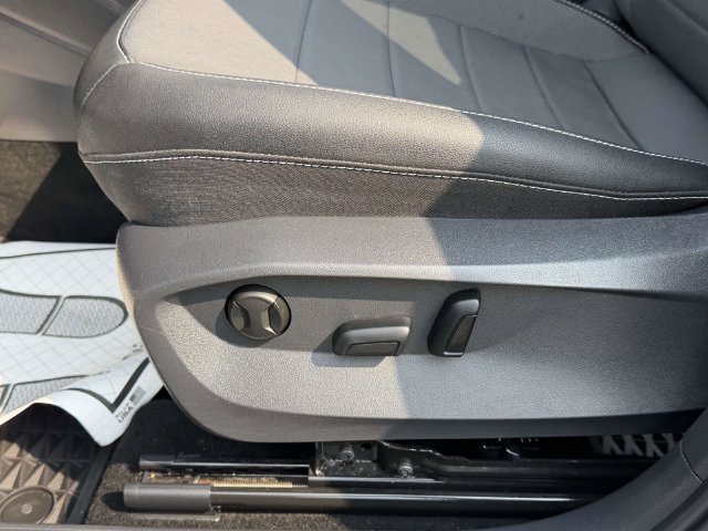Used 2023 Volkswagen Taos SE AWD/4WD image 15