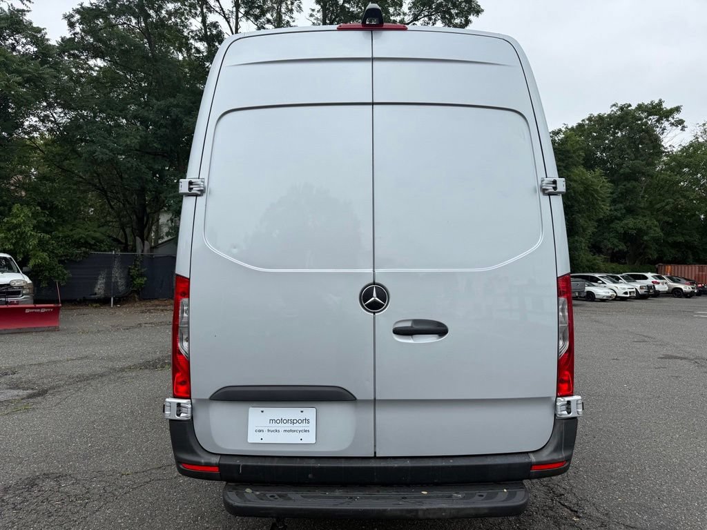 Used 2021 Mercedes-Benz Sprinter 2500 image 6