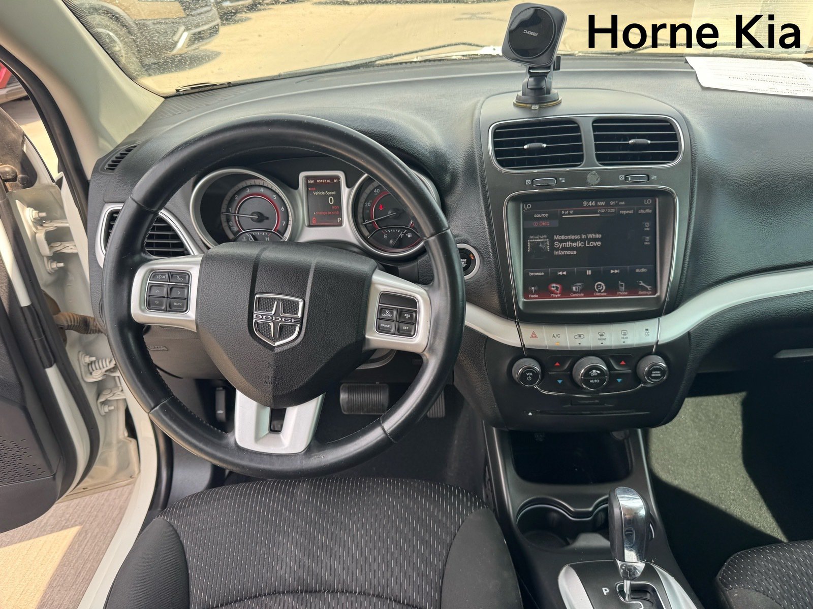 Used 2019 Dodge Journey SE FWD image 16