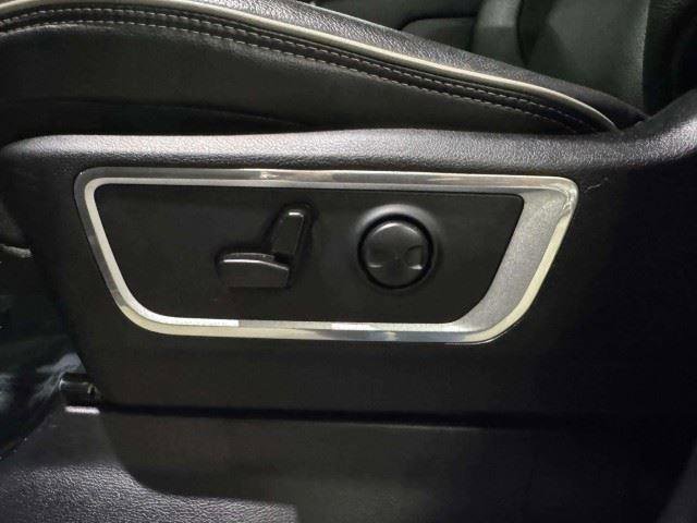 Used 2023 RAM 1500 Laramie AWD/4WD image 16